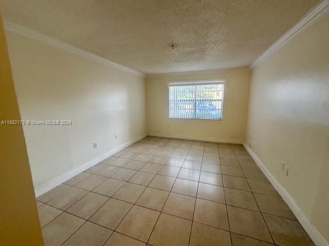 For Rent: $1,500 (1 beds, 1 baths, 695 Square Feet)