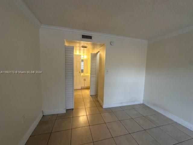 For Rent: $1,500 (1 beds, 1 baths, 695 Square Feet)