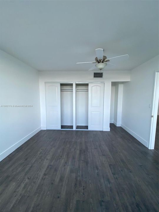 For Sale: $198,990 (1 beds, 1 baths, 1062 Square Feet)