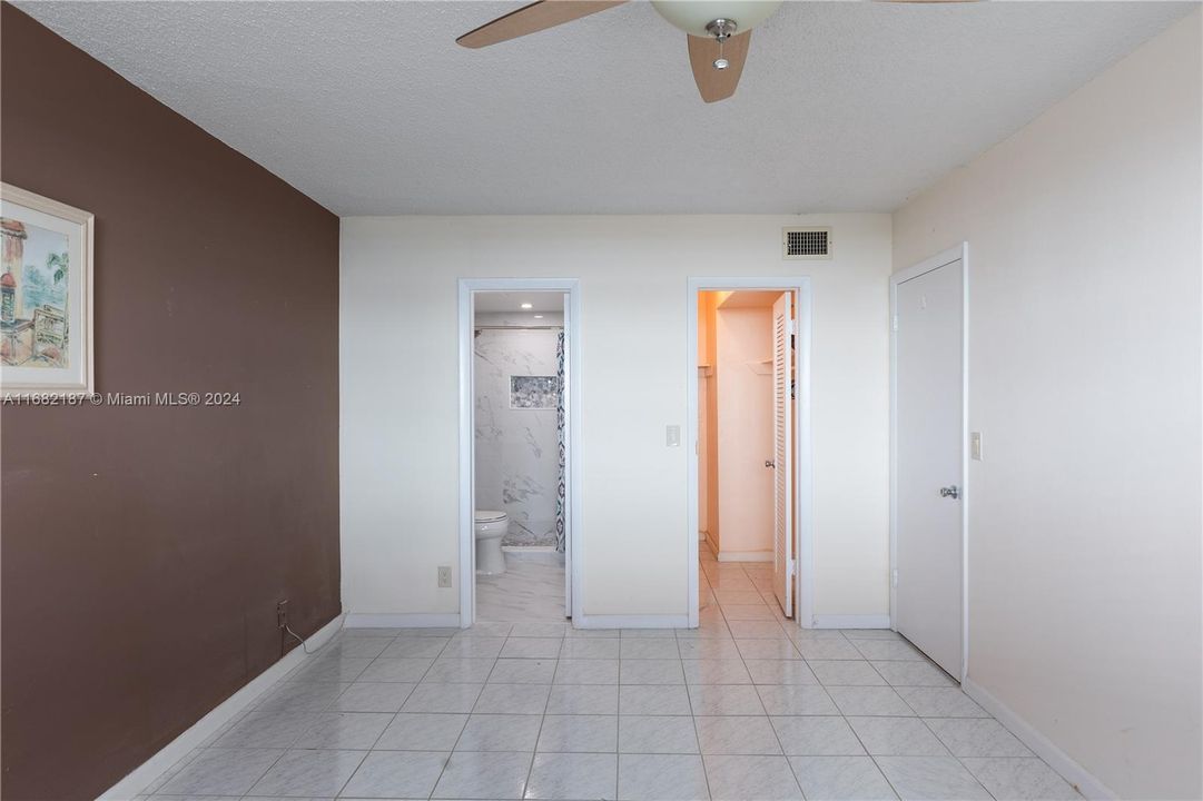 For Sale: $234,900 (2 beds, 2 baths, 1000 Square Feet)