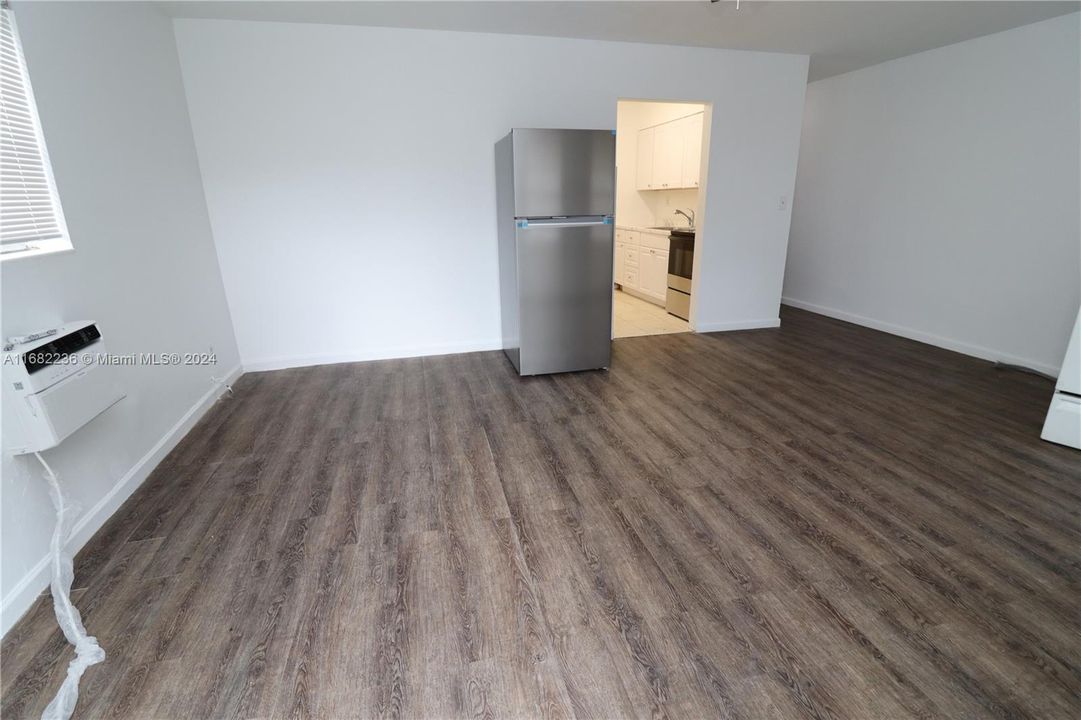 For Rent: $1,500 (1 beds, 1 baths, 800 Square Feet)