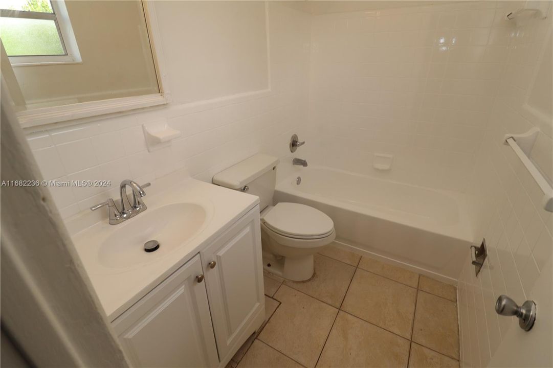 For Rent: $1,500 (1 beds, 1 baths, 800 Square Feet)