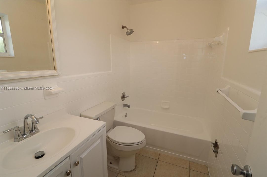 For Rent: $1,500 (1 beds, 1 baths, 800 Square Feet)