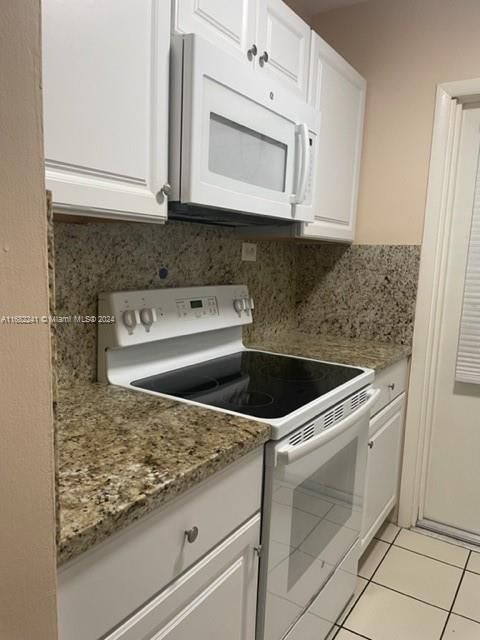 For Sale: $210,000 (1 beds, 1 baths, 640 Square Feet)