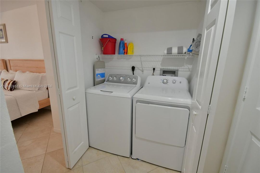 For Rent: $6,500 (2 beds, 2 baths, 1200 Square Feet)