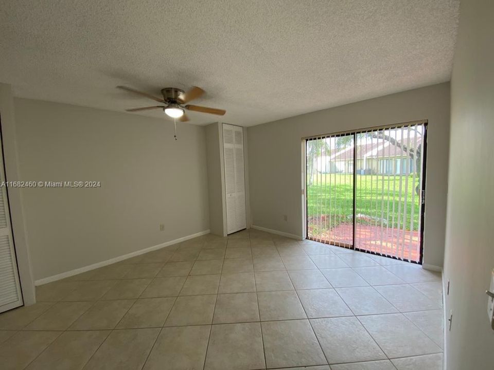 For Rent: $2,600 (2 beds, 2 baths, 1068 Square Feet)