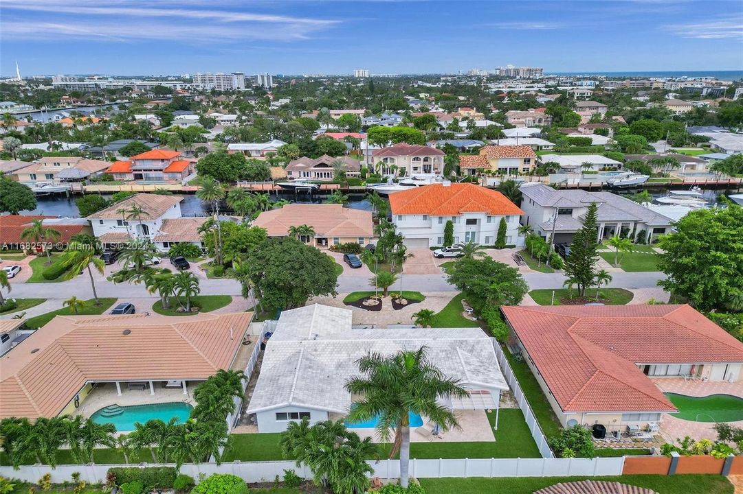 For Sale: $1,275,000 (3 beds, 2 baths, 2282 Square Feet)