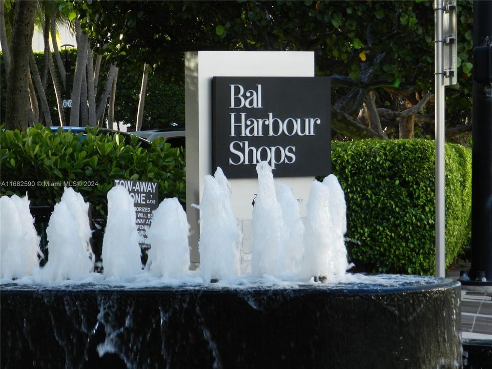 Walk to exclusive Bal Harbour Shops