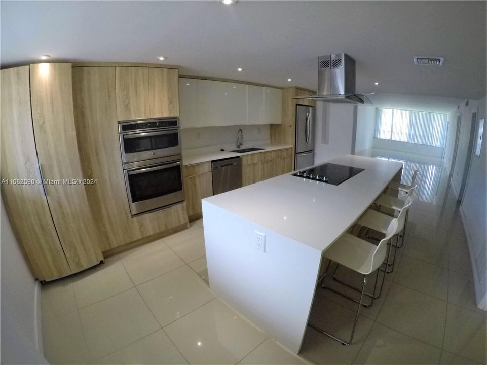 En Venta: $624,000 (2 camas, 2 baños, 1570 Pies cuadrados)