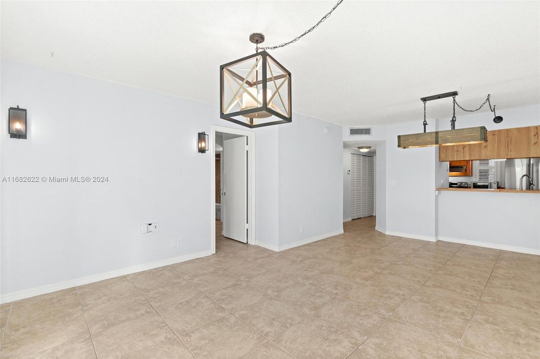 For Rent: $2,100 (2 beds, 2 baths, 768 Square Feet)