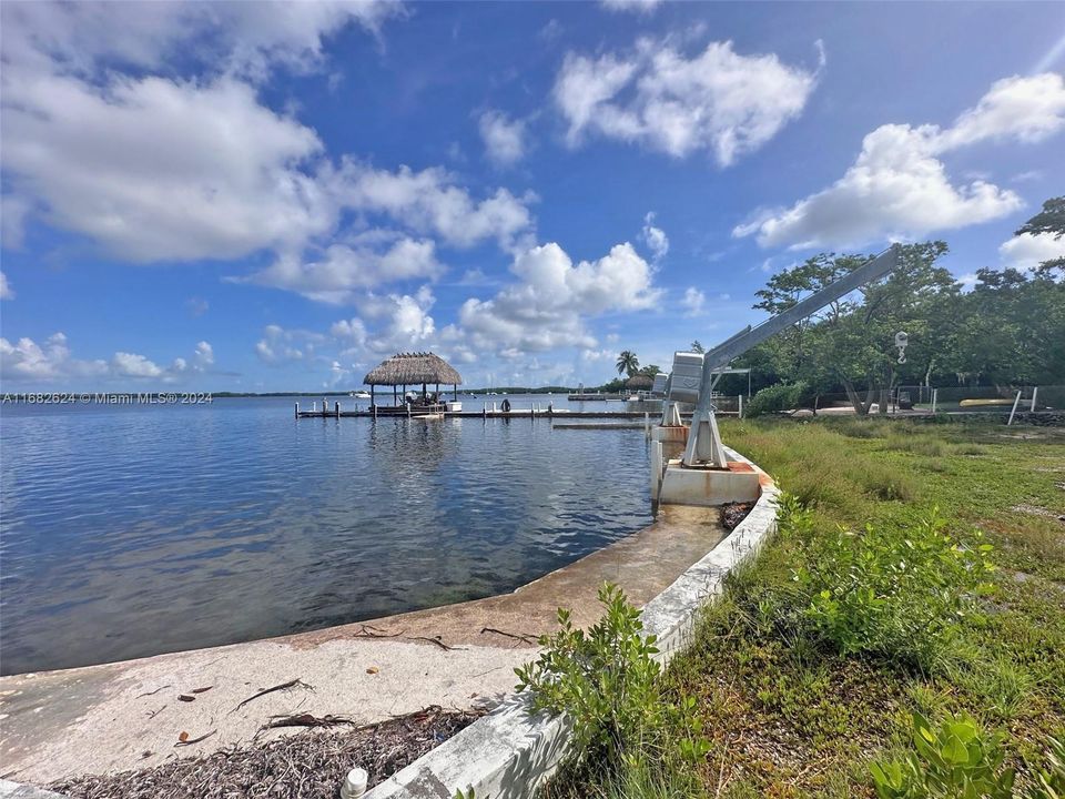 For Sale: $2,299,000 (2 beds, 2 baths, 828 Square Feet)