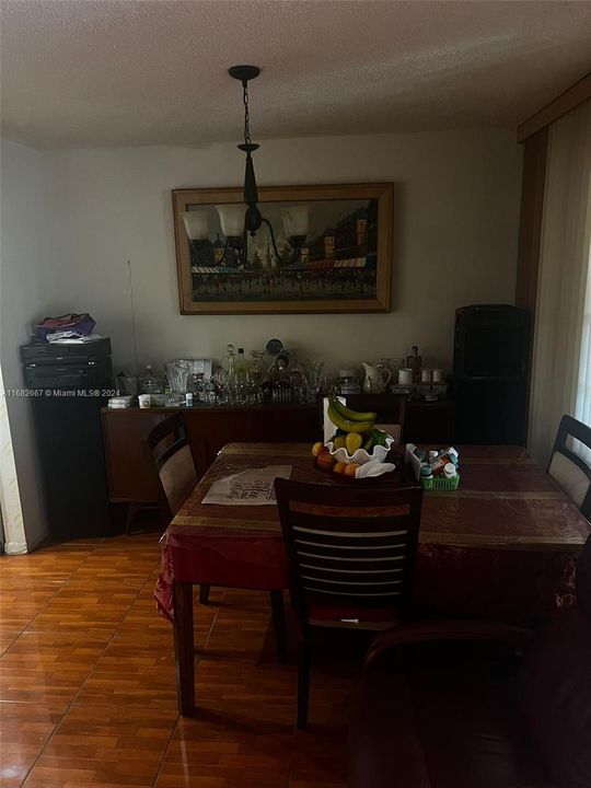 En Venta: $170,000 (2 camas, 2 baños, 940 Pies cuadrados)