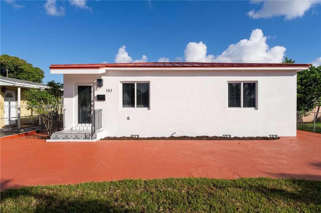 En Venta: $599,999 (3 camas, 2 baños, 1344 Pies cuadrados)