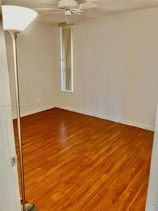 For Rent: $2,000 (2 beds, 2 baths, 1090 Square Feet)