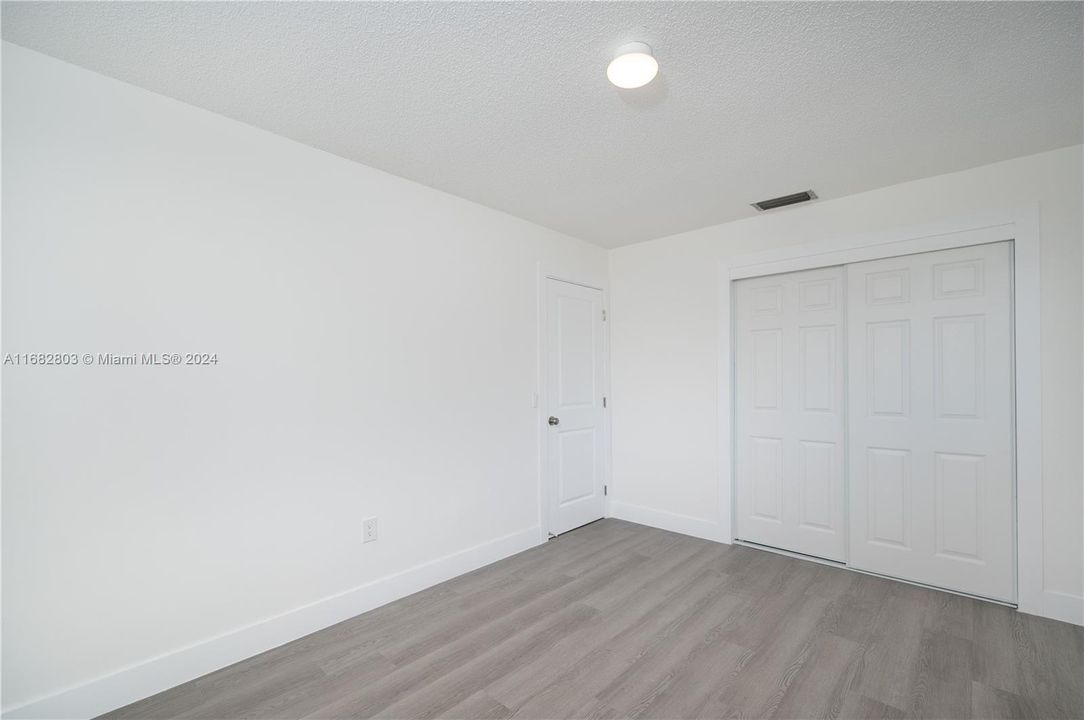 For Rent: $3,100 (3 beds, 2 baths, 1096 Square Feet)