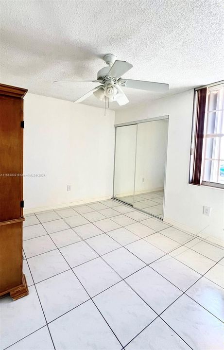 For Rent: $3,000 (3 beds, 2 baths, 2010 Square Feet)