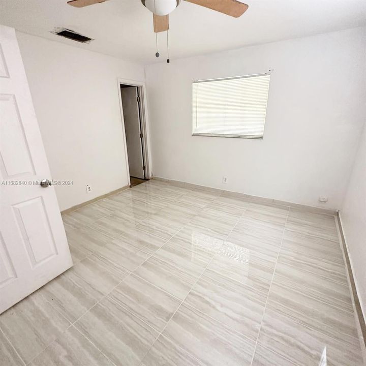 For Sale: $368,000 (3 beds, 2 baths, 1128 Square Feet)