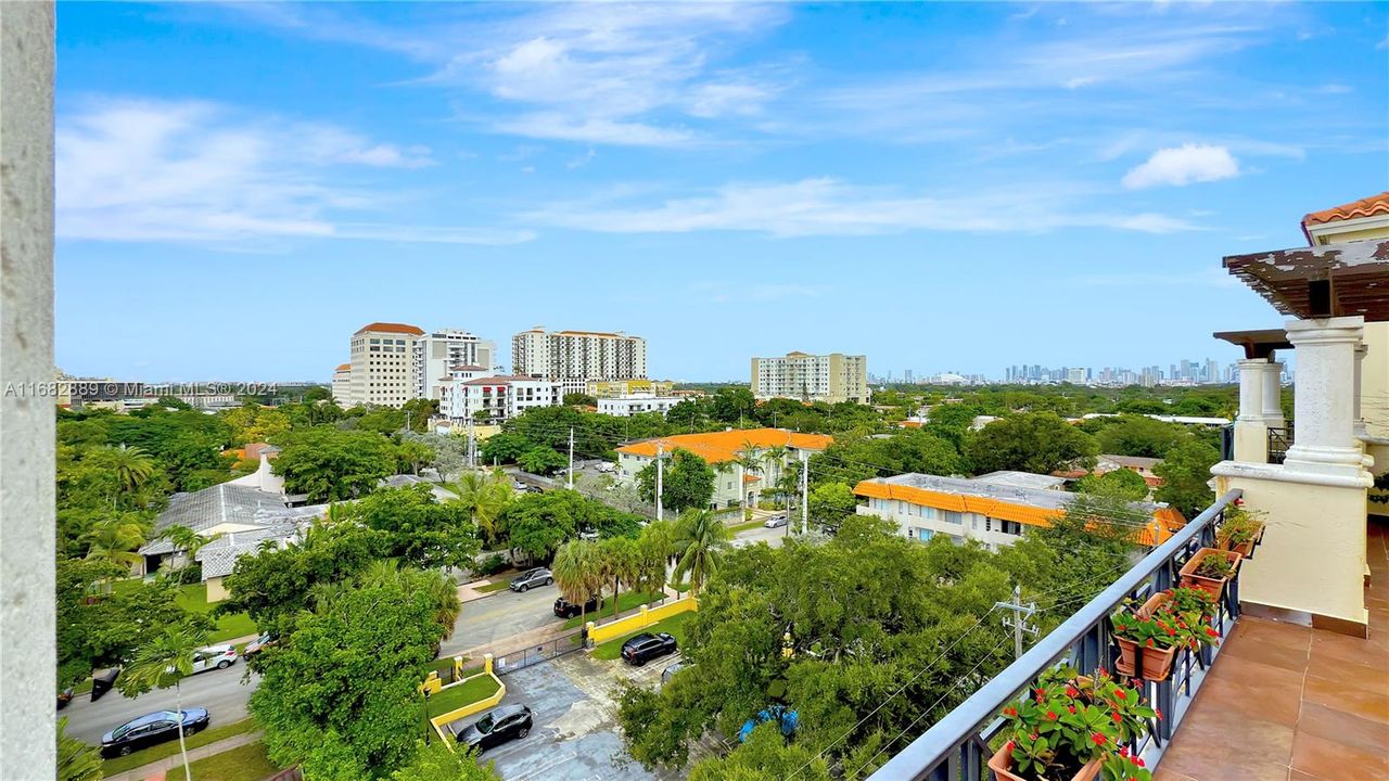 For Sale: $735,000 (3 beds, 2 baths, 1495 Square Feet)