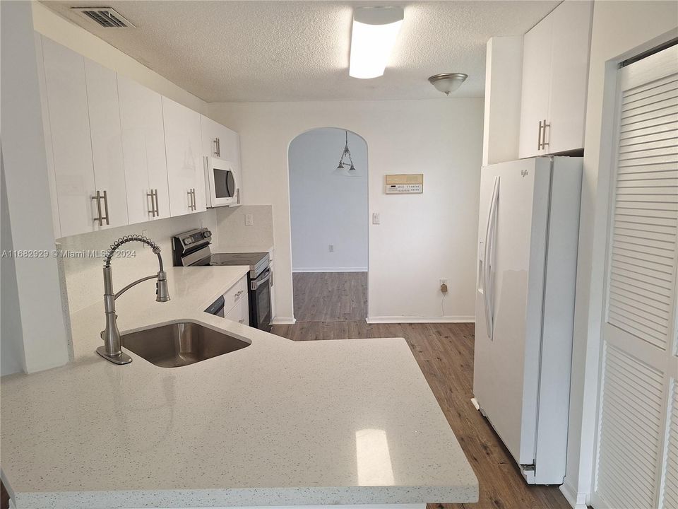 For Rent: $4,100 (4 beds, 2 baths, 2099 Square Feet)