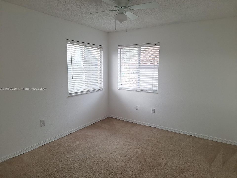 For Rent: $4,100 (4 beds, 2 baths, 2099 Square Feet)