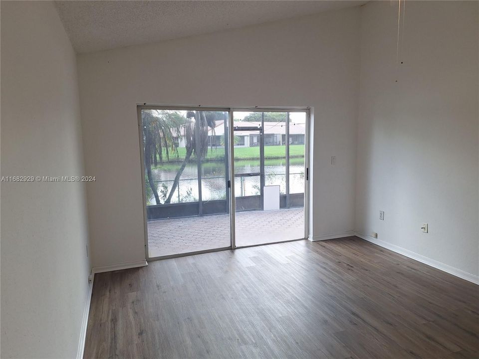 For Rent: $4,100 (4 beds, 2 baths, 2099 Square Feet)