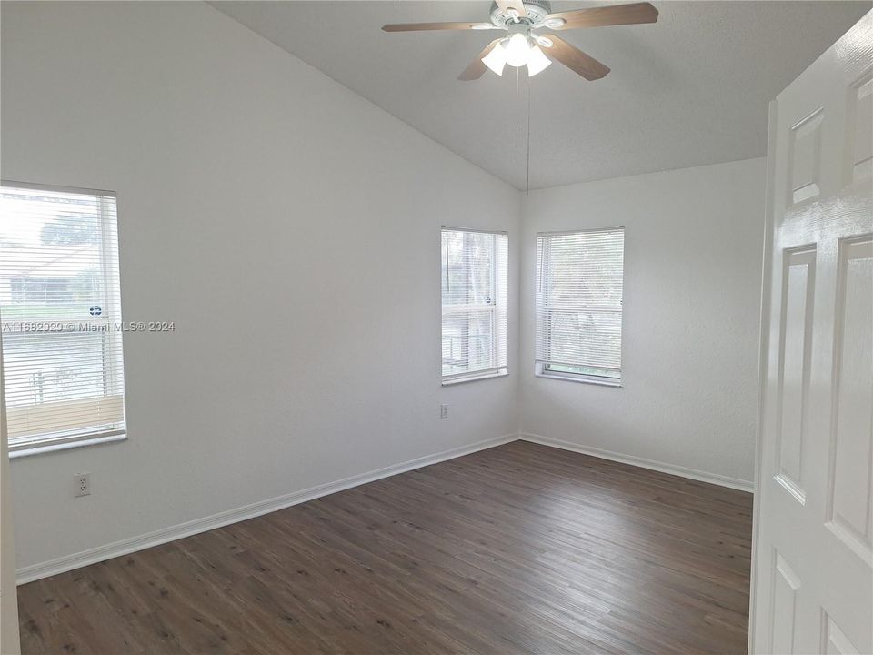 For Rent: $4,100 (4 beds, 2 baths, 2099 Square Feet)