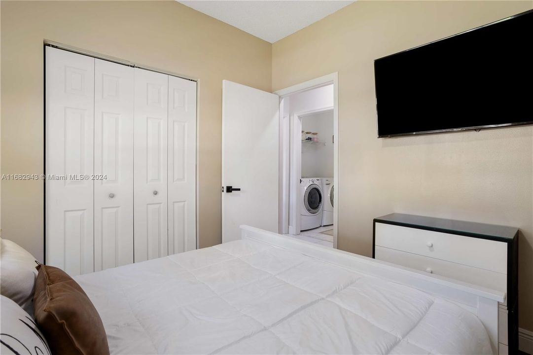 Active With Contract: $4,200 (3 beds, 2 baths, 1630 Square Feet)