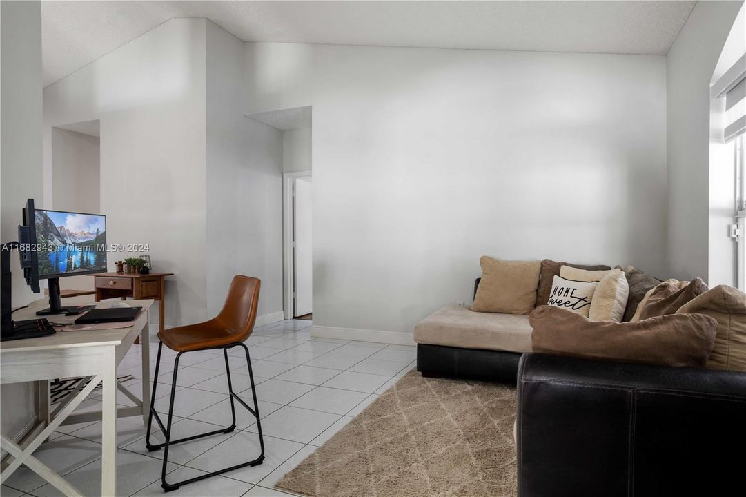 Active With Contract: $4,200 (3 beds, 2 baths, 1630 Square Feet)