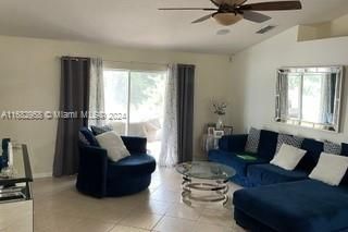 For Rent: $2,200 (3 beds, 2 baths, 0 Square Feet)