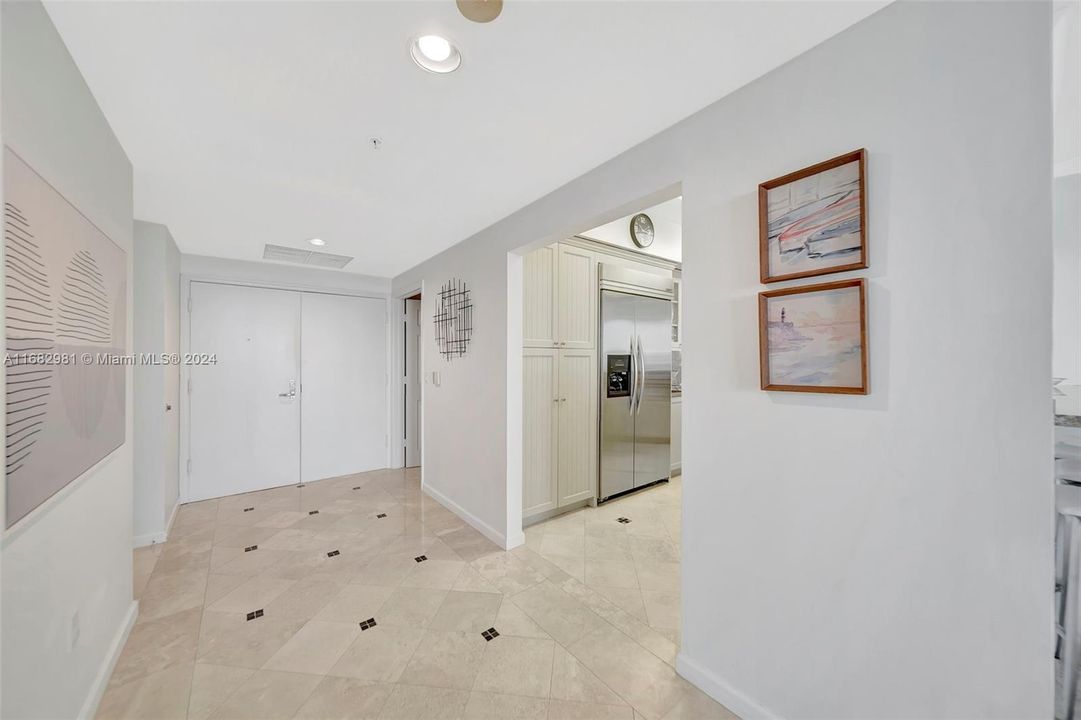 For Sale: $1,190,000 (3 beds, 2 baths, 1988 Square Feet)