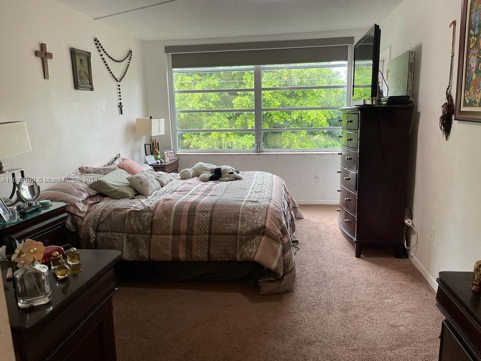 For Sale: $210,000 (1 beds, 1 baths, 0 Square Feet)