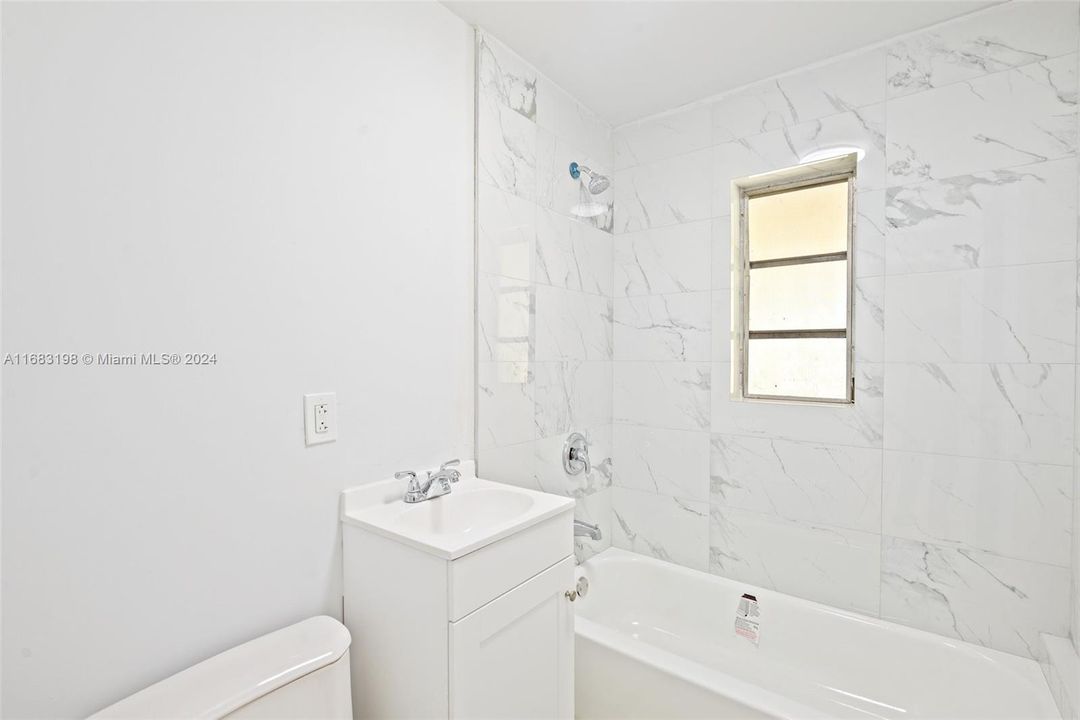 For Sale: $569,000 (3 beds, 2 baths, 1181 Square Feet)