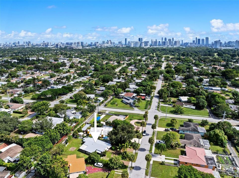 For Sale: $569,000 (3 beds, 2 baths, 1181 Square Feet)