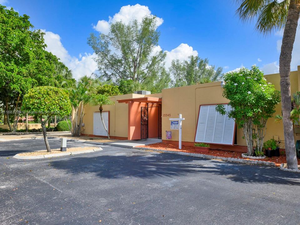 For Sale: $568,500 (3 beds, 2 baths, 1460 Square Feet)