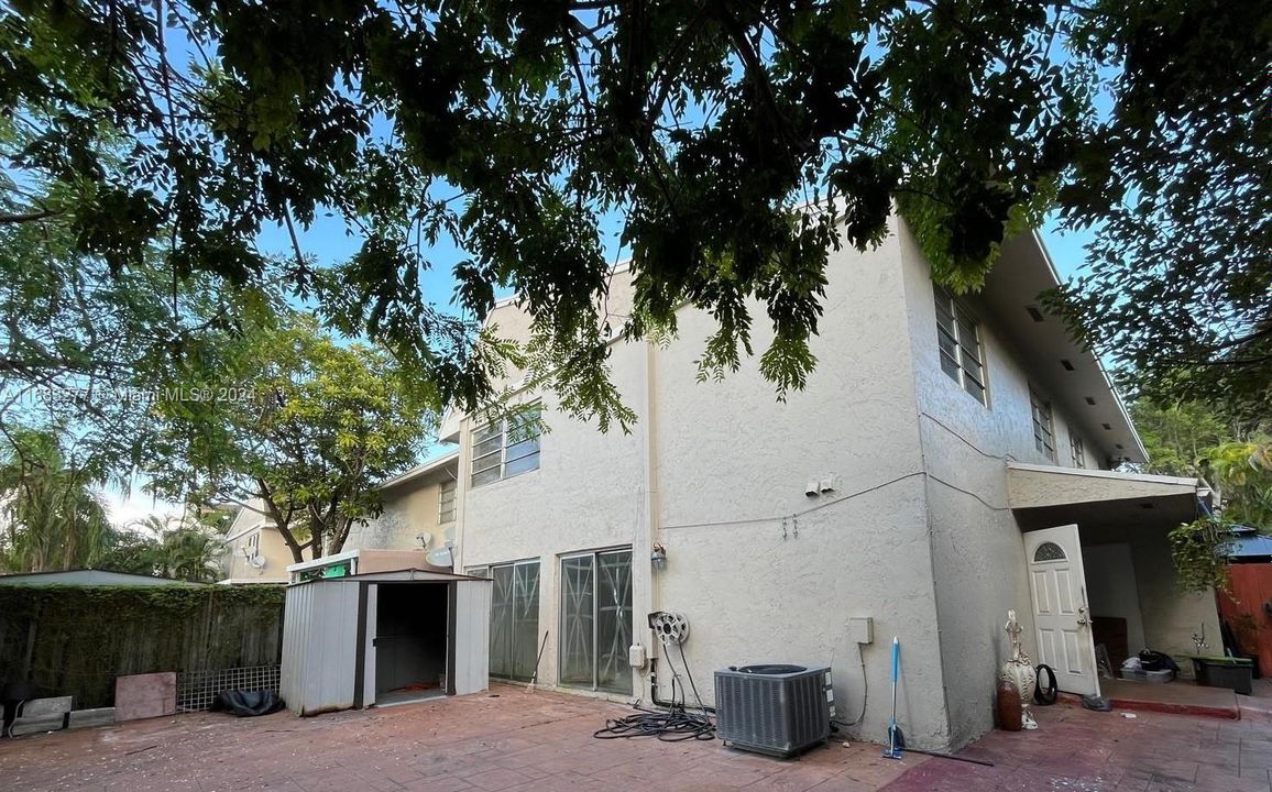 For Sale: $399,000 (3 beds, 2 baths, 1630 Square Feet)