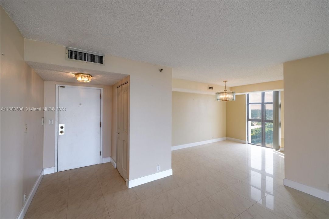 2000 Towerside Terrace Unit 1111