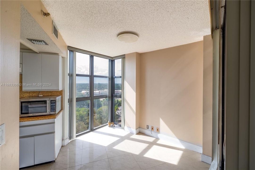 2000 Towerside Terrace Unit 1111