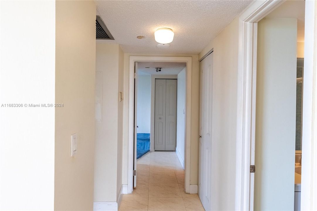 2000 Towerside Terrace Unit 1111