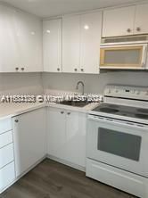 For Rent: $1,800 (0 beds, 1 baths, 443 Square Feet)