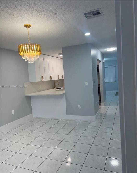 Active With Contract: $3,300 (3 beds, 2 baths, 1080 Square Feet)