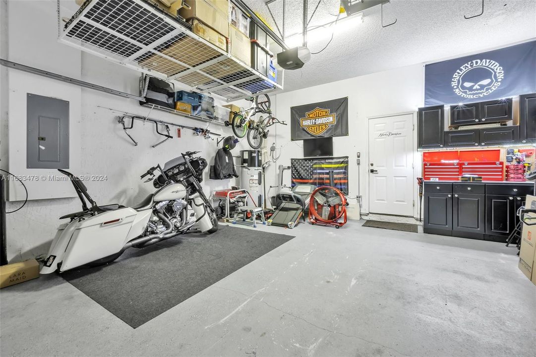 2-Car Garage