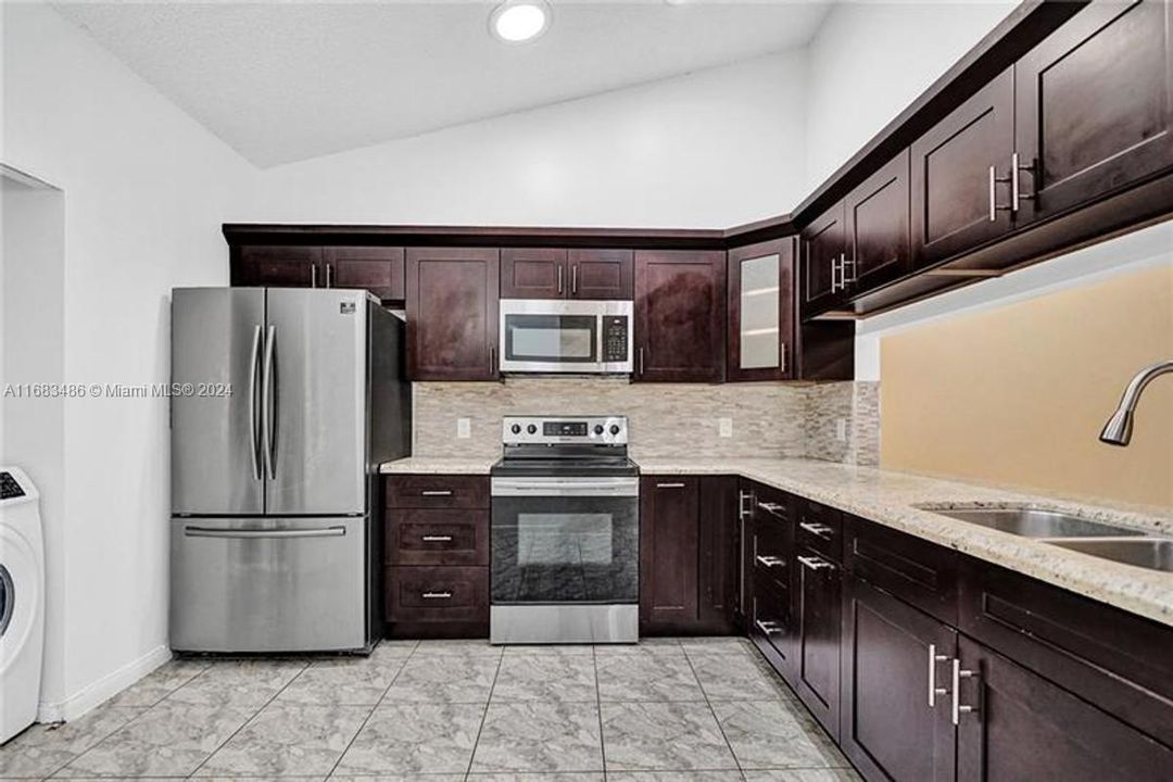 For Sale: $445,000 (4 beds, 2 baths, 1485 Square Feet)