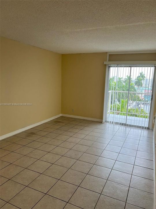 For Rent: $1,700 (1 beds, 1 baths, 605 Square Feet)