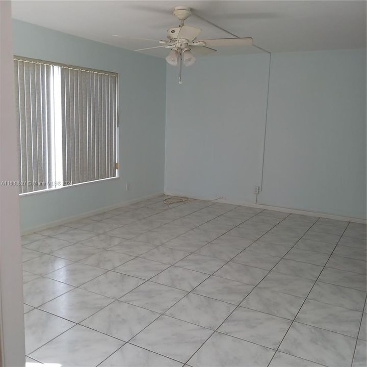 For Rent: $1,800 (2 beds, 2 baths, 1104 Square Feet)