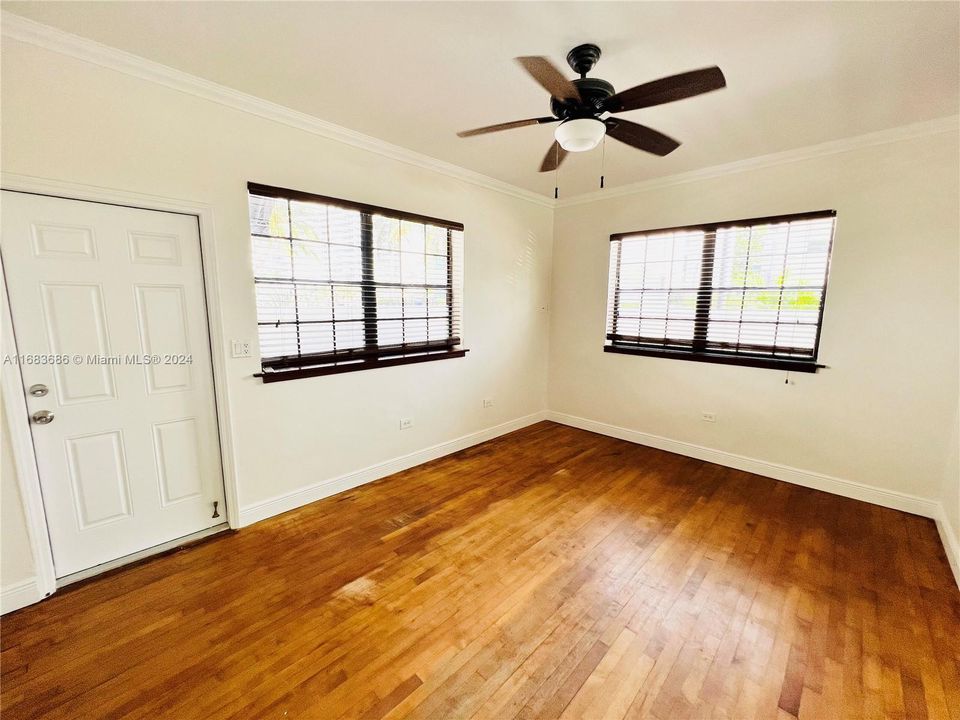 For Rent: $3,775 (2 beds, 2 baths, 1100 Square Feet)