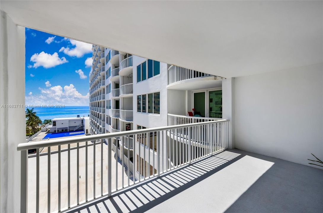 For Sale: $709,175 (2 beds, 2 baths, 1660 Square Feet)