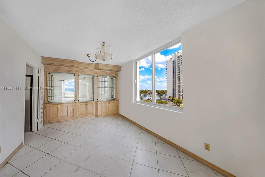 For Sale: $709,175 (2 beds, 2 baths, 1660 Square Feet)