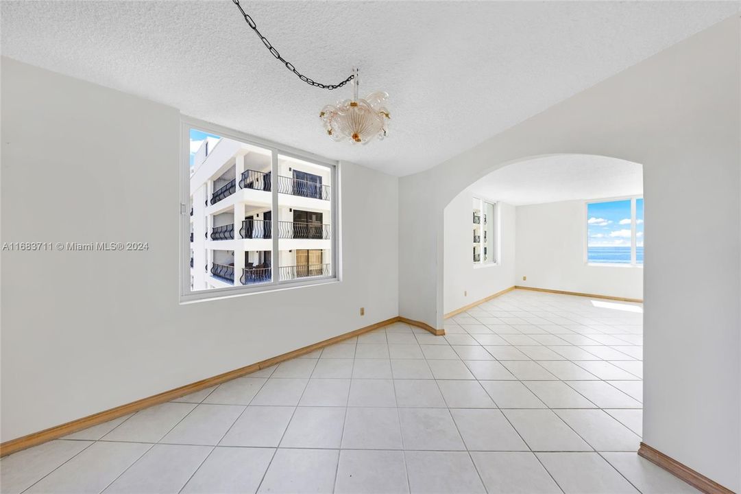 For Sale: $709,175 (2 beds, 2 baths, 1660 Square Feet)