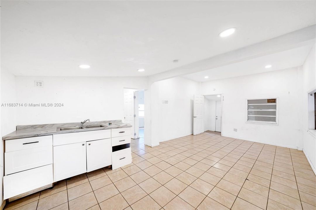 En Venta: $138,900 (1 camas, 2 baños, 654 Pies cuadrados)