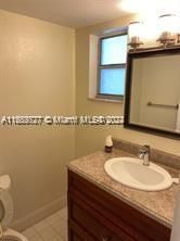 For Rent: $1,650 (1 beds, 1 baths, 830 Square Feet)